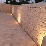 Il Carrubo House