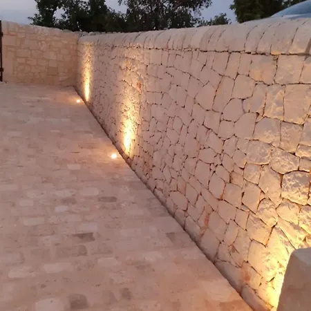 Il Carrubo House
